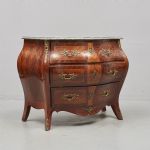 1266 7318 CHEST OF DRAWERS